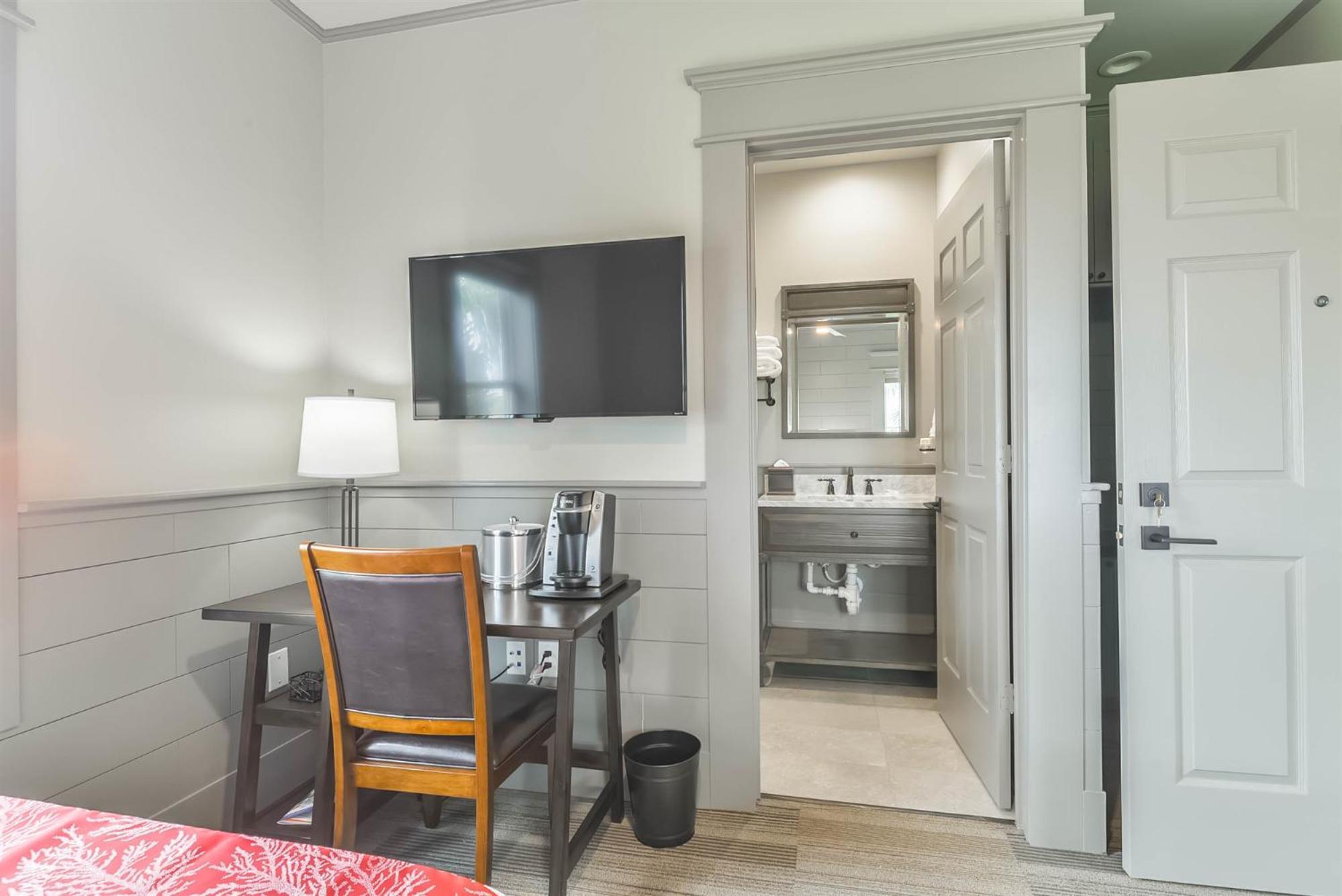 Harborwalk Lodge Hitchcock Екстер'єр фото