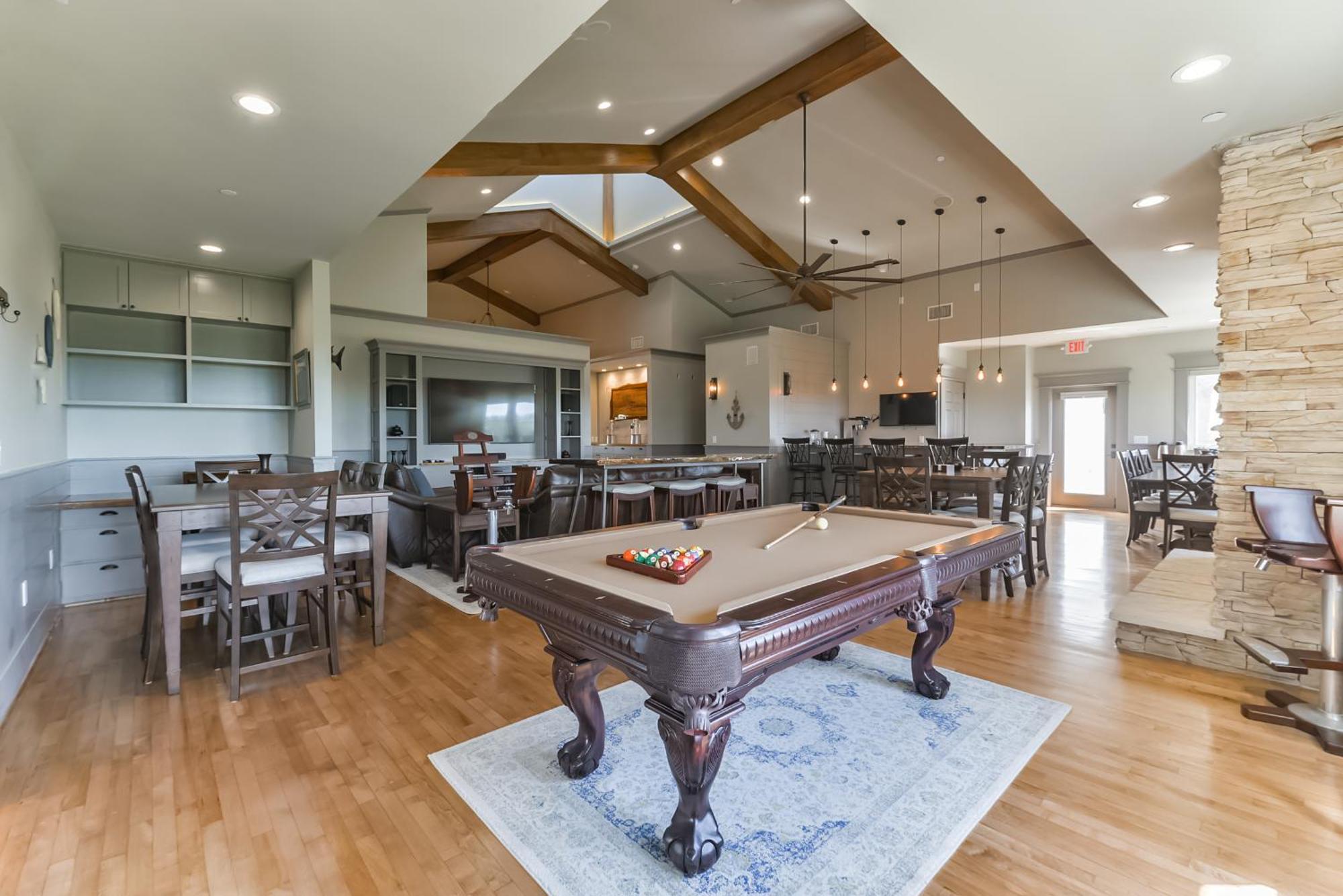 Harborwalk Lodge Hitchcock Екстер'єр фото