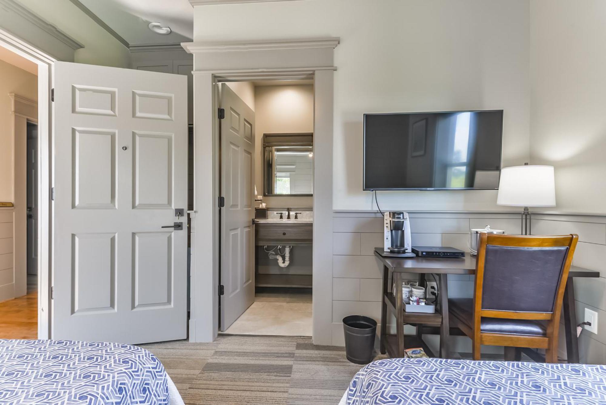 Harborwalk Lodge Hitchcock Екстер'єр фото